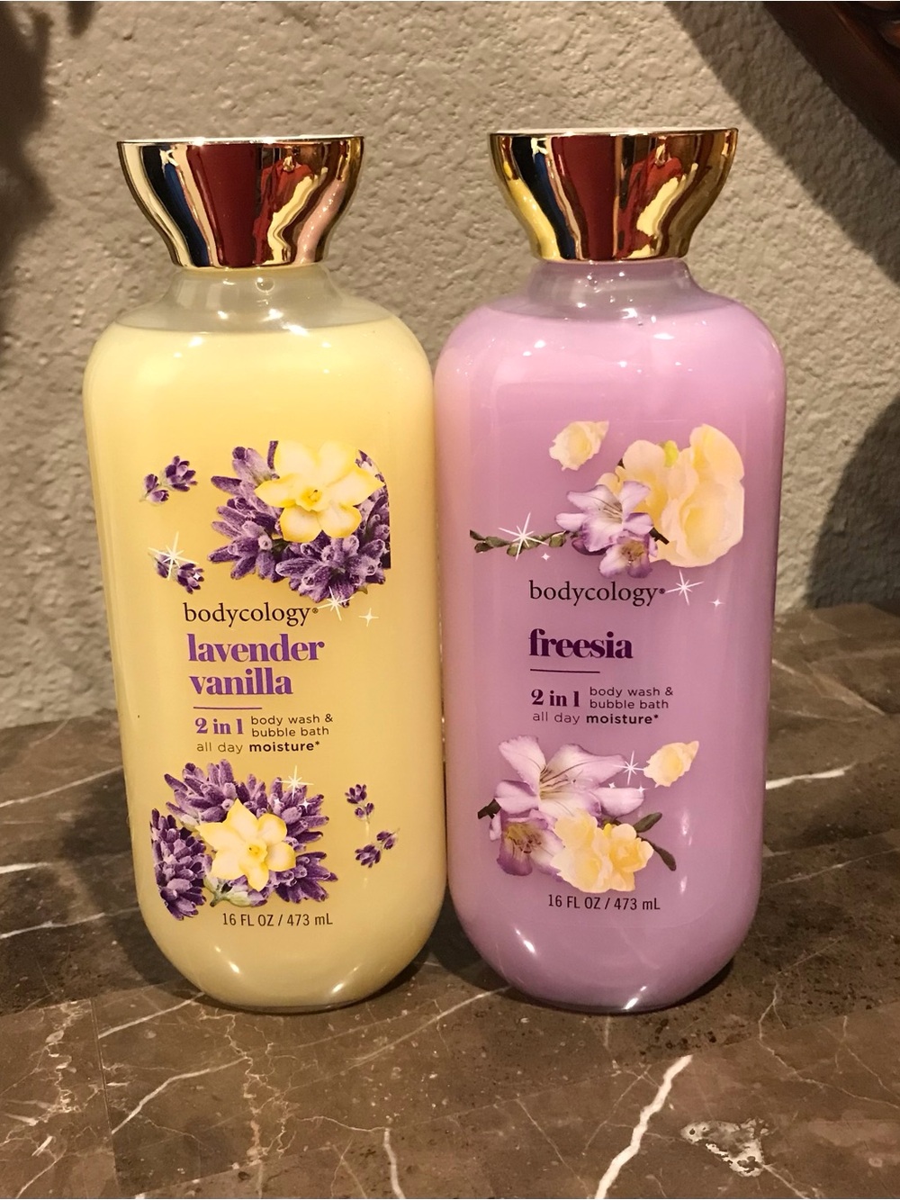Bodycology Lavender Vanilla 2-in-1 Body Wash & Bubble Bath - Soft Yellow set 2